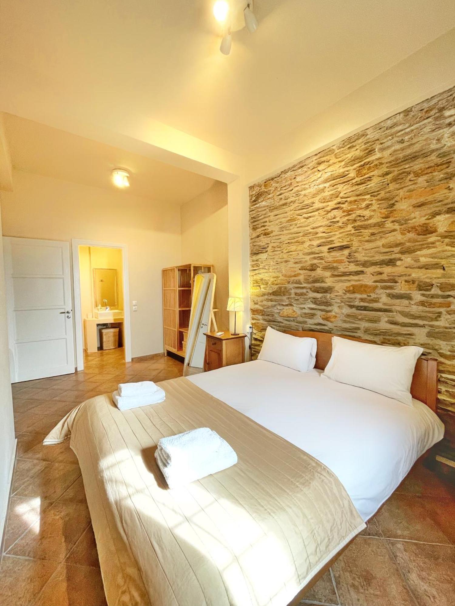 Irida Villa - Sea & Sunset Flats By Explore Andros Μπατσί Εξωτερικό φωτογραφία